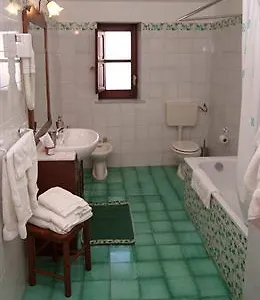 Azienda Agricola Al Poggetto **** Santa Cristina Gela (Sicily)